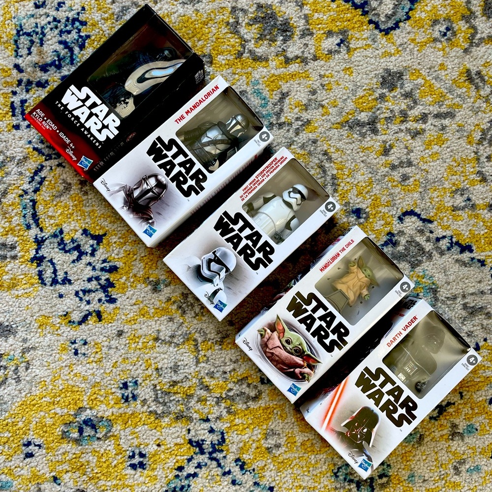 5 new in boxes star wars action figures